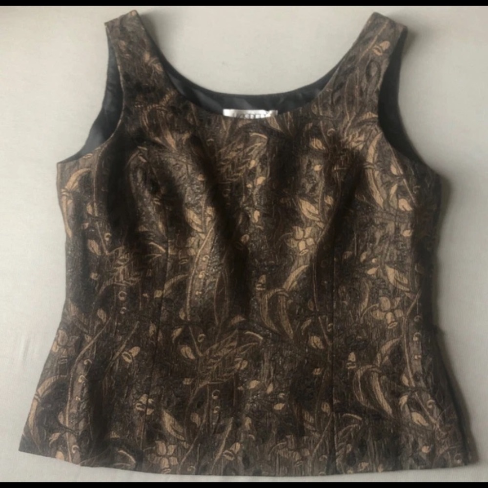 Kasper Womens size 8 Metallic Gold Lined Sleeveless Shell Side Zip